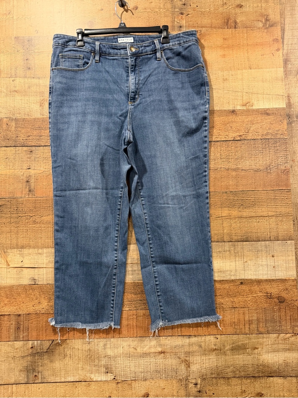 Ava & Viv Medium Blue Cropped Straight-Leg Jeans with Raw Hem Size 16W